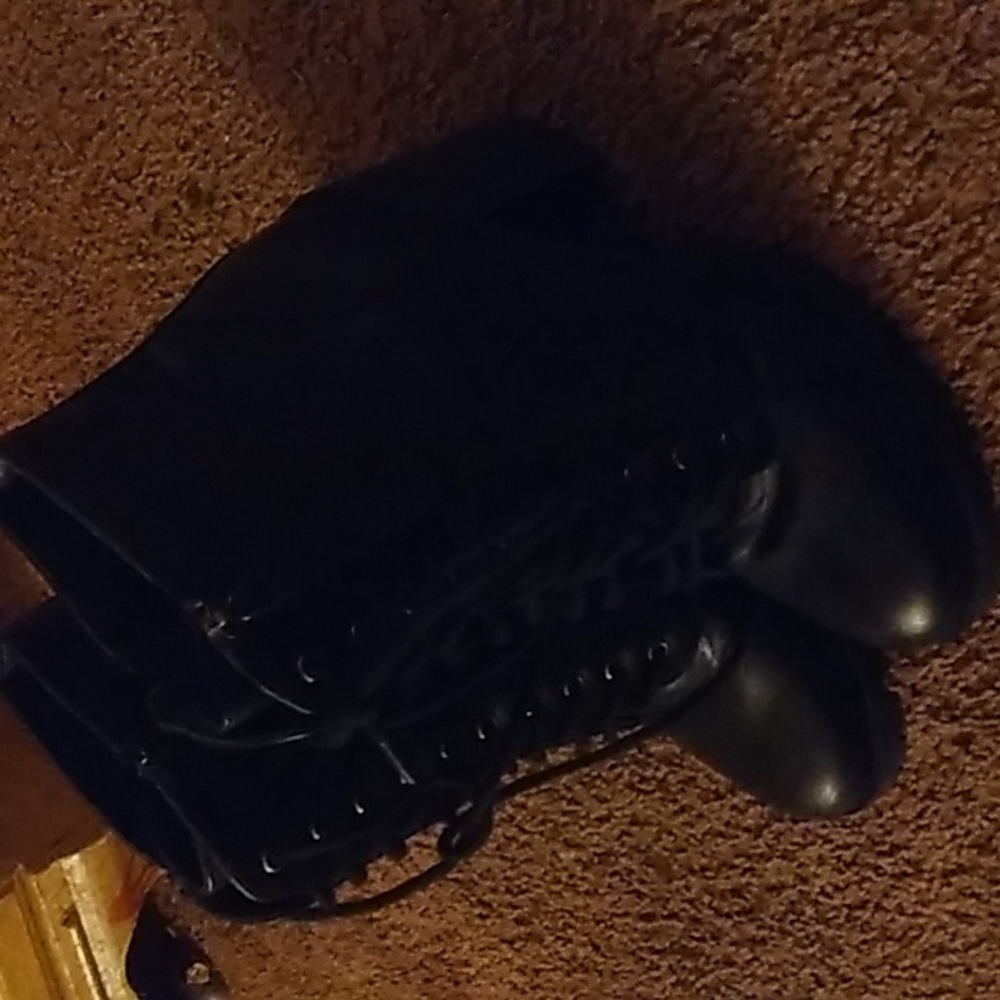 Black milatary boots